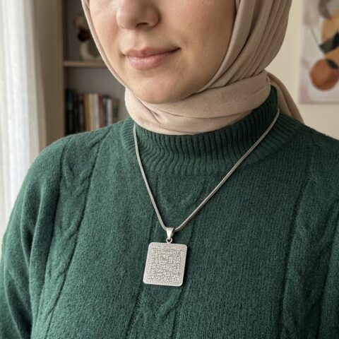 ZIRHI ŞERİF NAS KOLYE