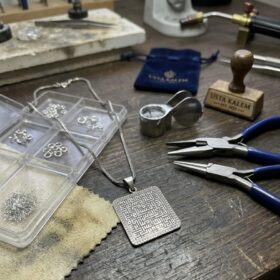 ZIRHI ŞERİF NAS KOLYE